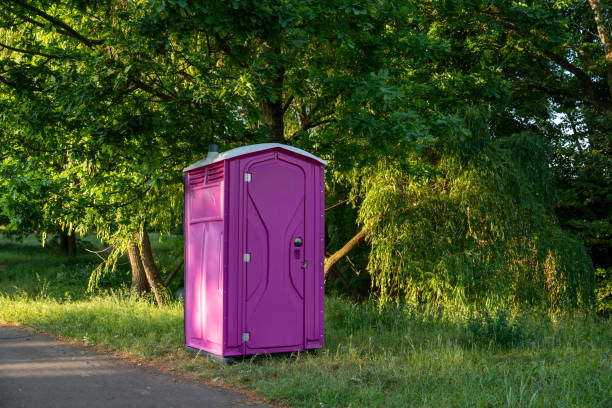 Best Construction site porta potty rental  in Niantic, CT